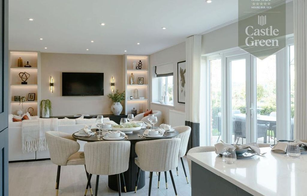 Property photo 2 of 20