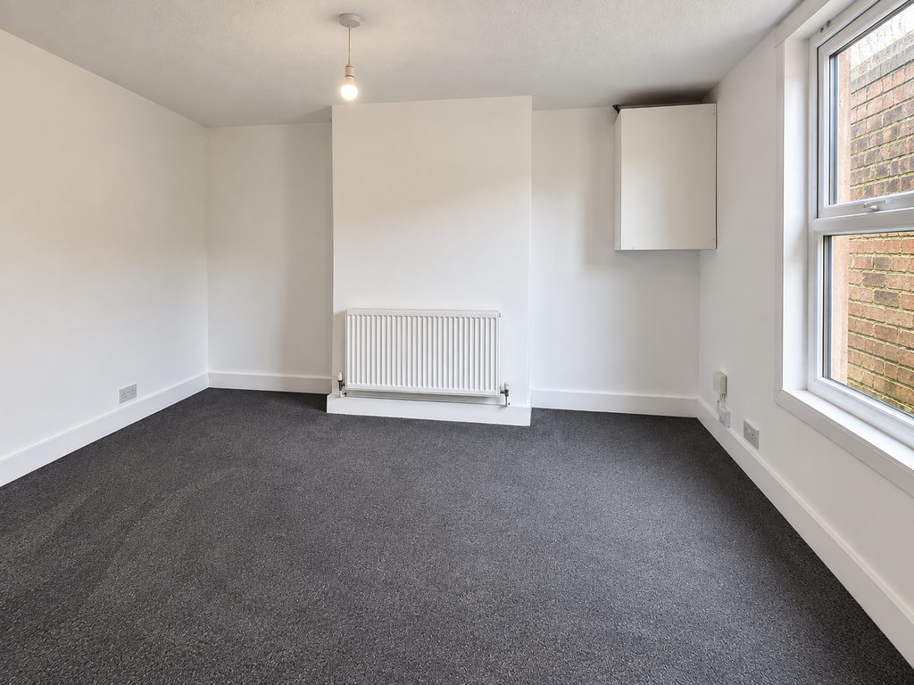 Property photo 3 of 10 Photo 1