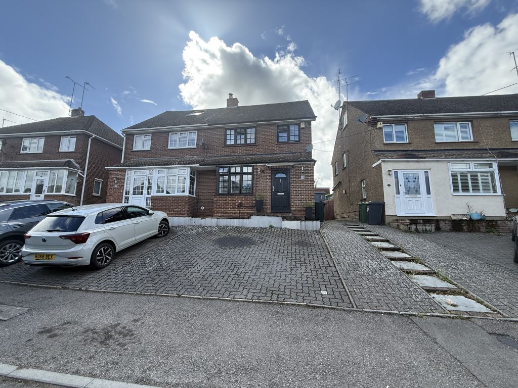 Property photo 2 of 27