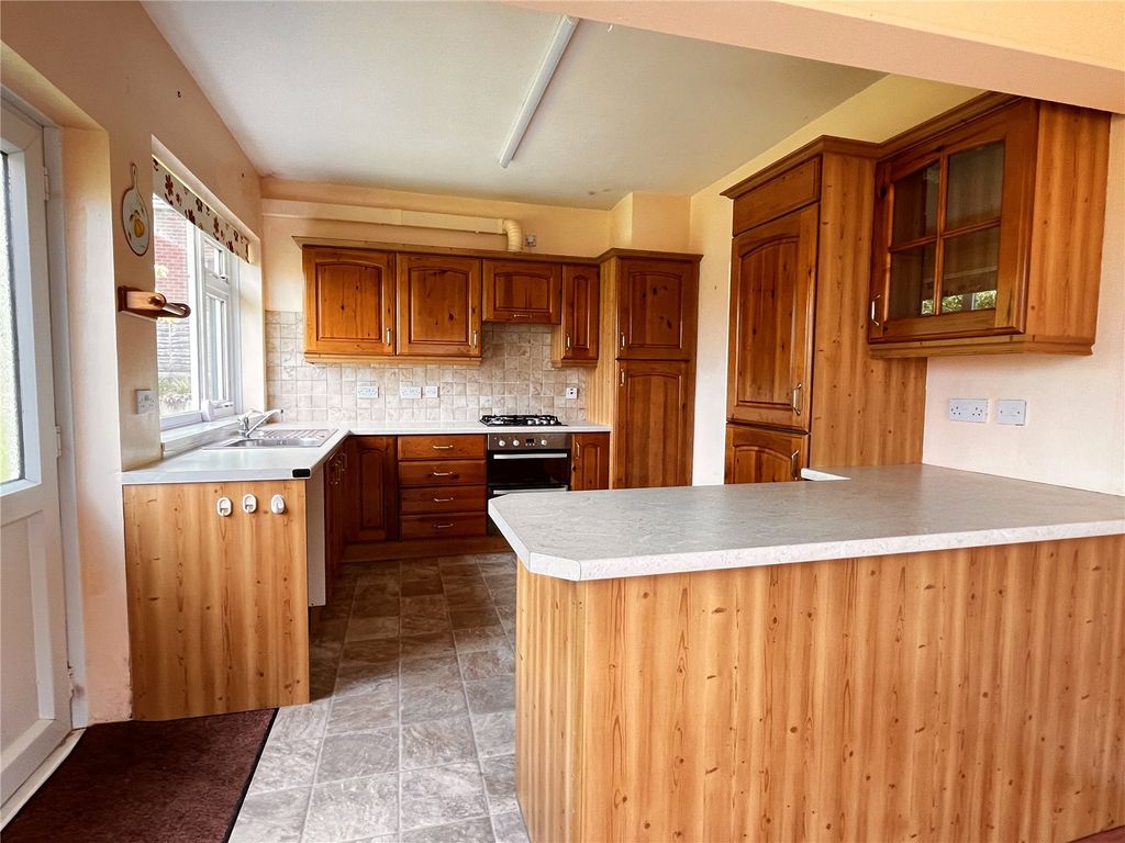 Property photo 3 of 14 Picture No. 05