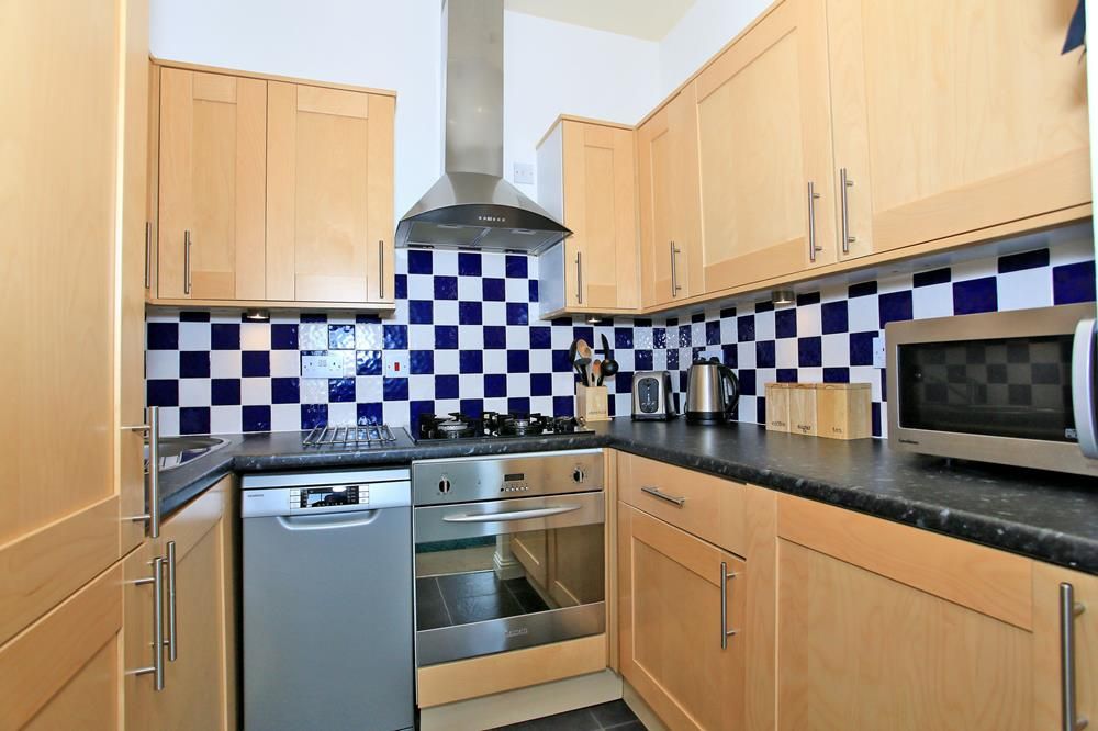 Property photo 2 of 9 Kitchen