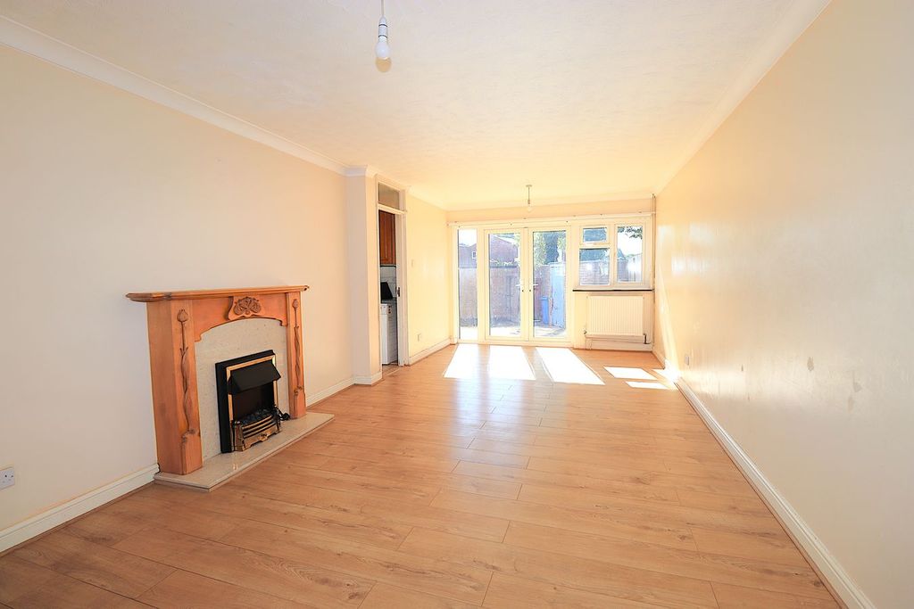 Property photo 3 of 16