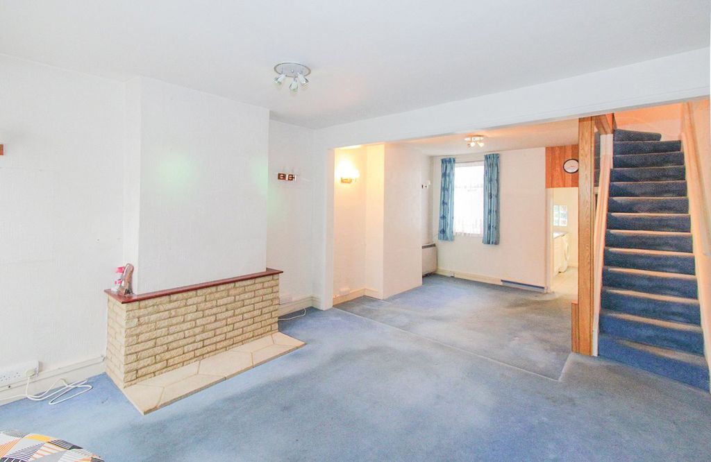 Property photo 2 of 10 Picture No. 18
