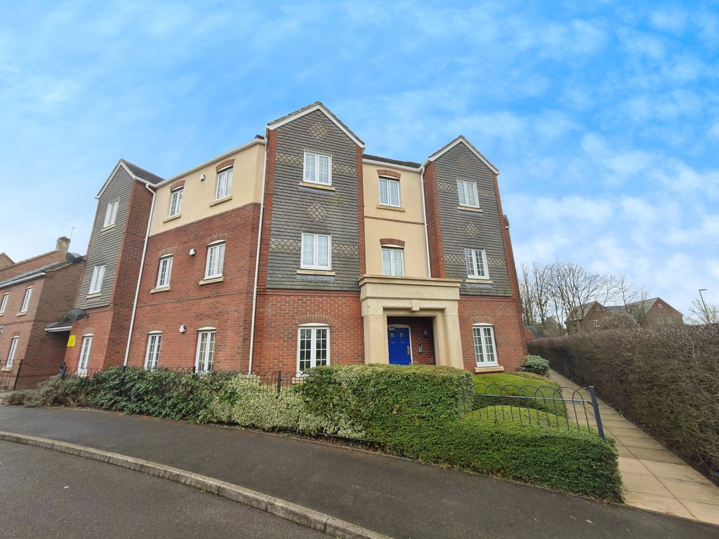 Property photo 1 of 8