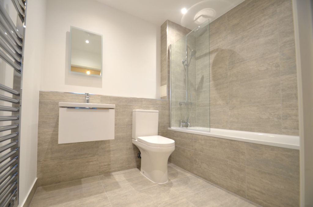 Property photo 3 of 4 Laekside East Bath