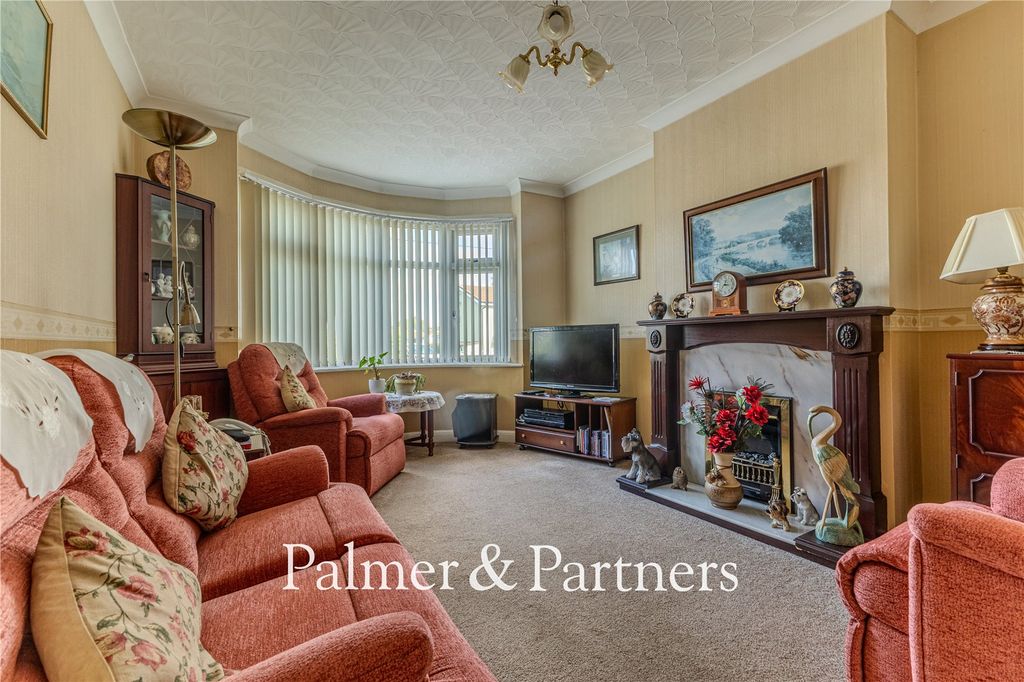 Property photo 3 of 18 Picture No. 06