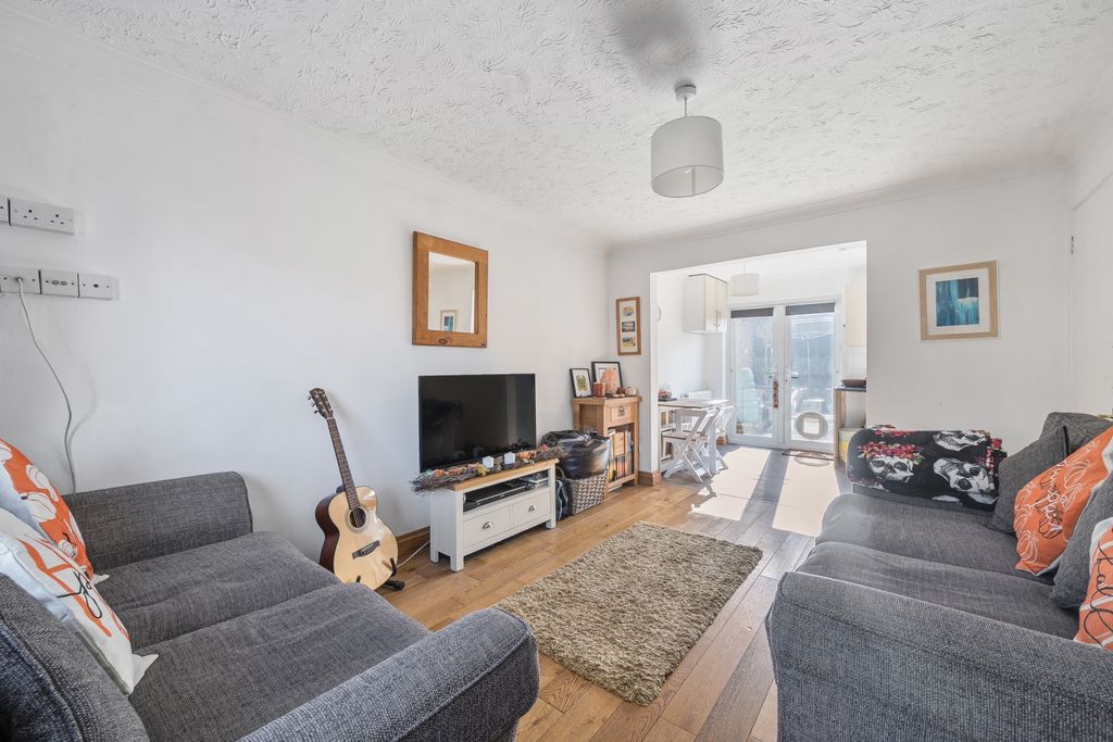 Property photo 2 of 17 1537125-8-1A154B319Bbf2