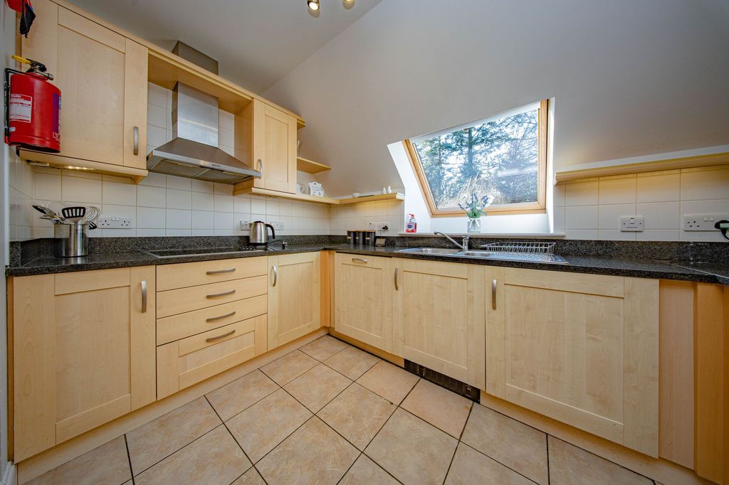 Property photo 3 of 33 Kitchen