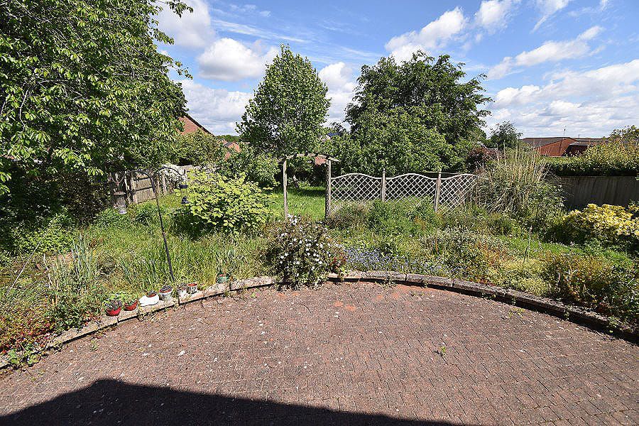 Property photo 2 of 21