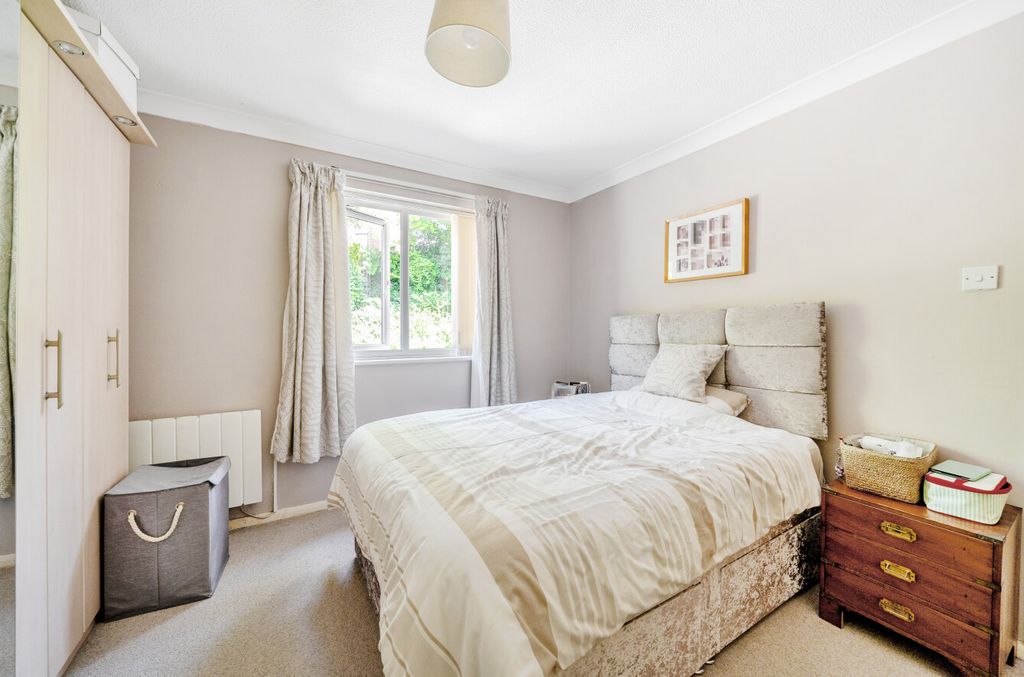 Property photo 3 of 12 1311186-9-6852d93...