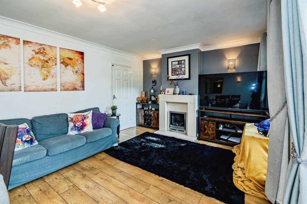Property photo 3 of 17