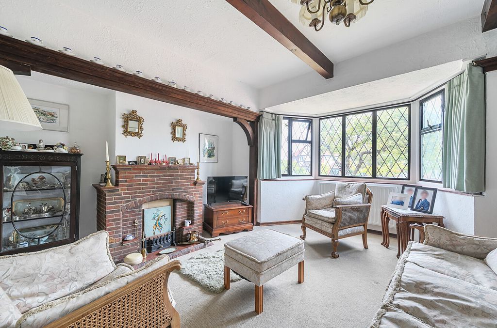 Property photo 2 of 18 1319062-4-686E72d...