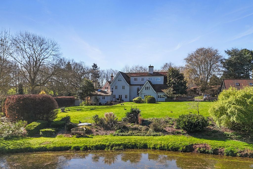 Property photo 1 of 57