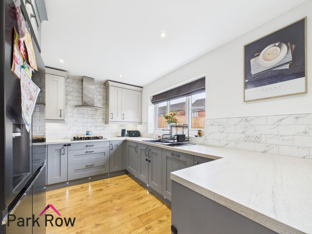 Property photo 2 of 25