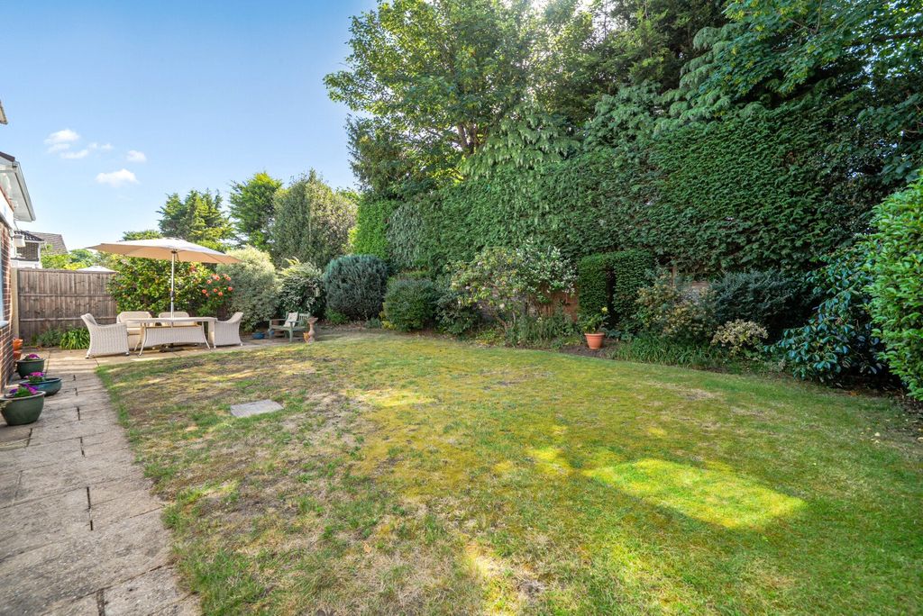Property photo 2 of 17 Picture No. 63
