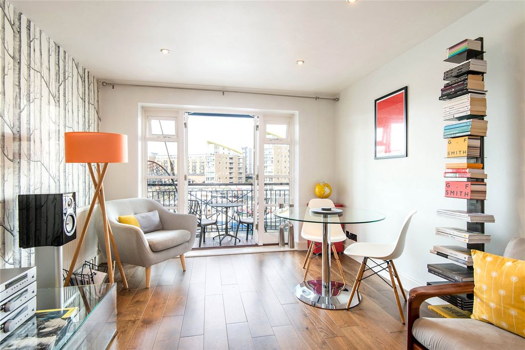 Property photo 2 of 12 Picture No. 18