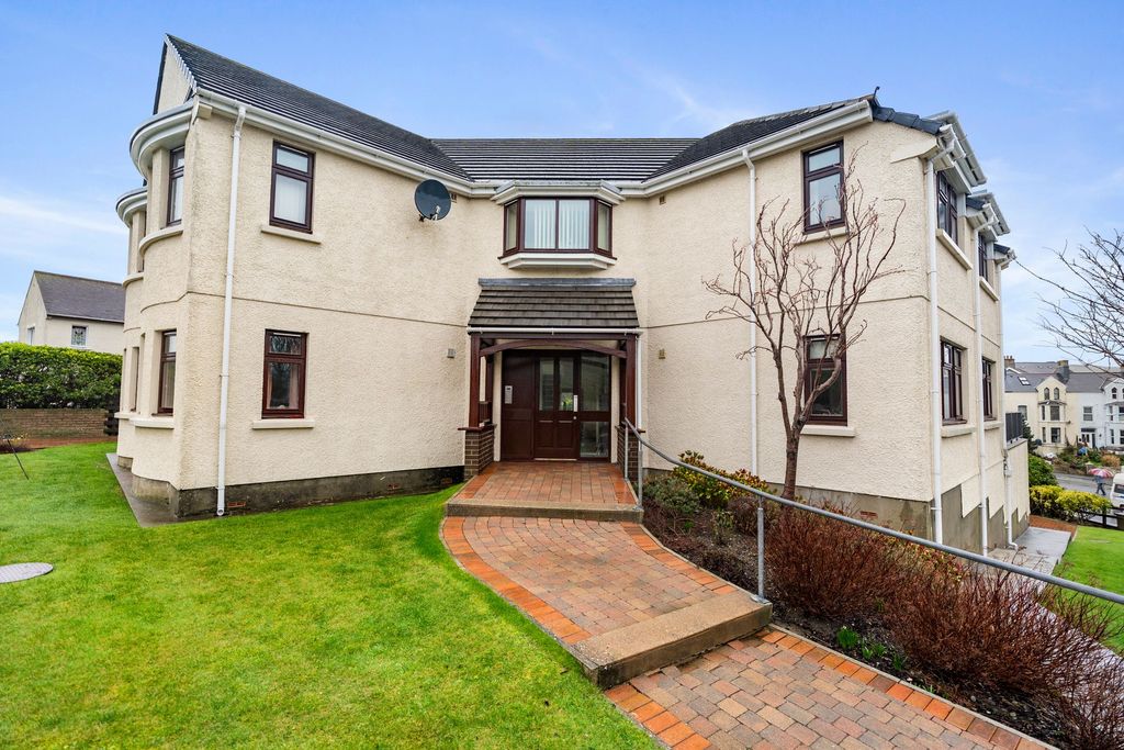 Property photo 1 of 23