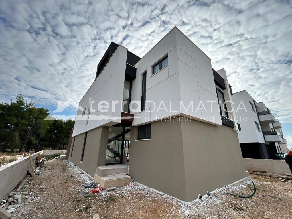 Property photo 1 of 28 New House Privlaka With Swimming Pool And Sea View