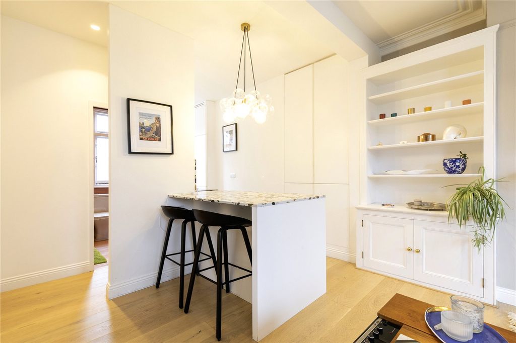 Property photo 2 of 19 Dining Area