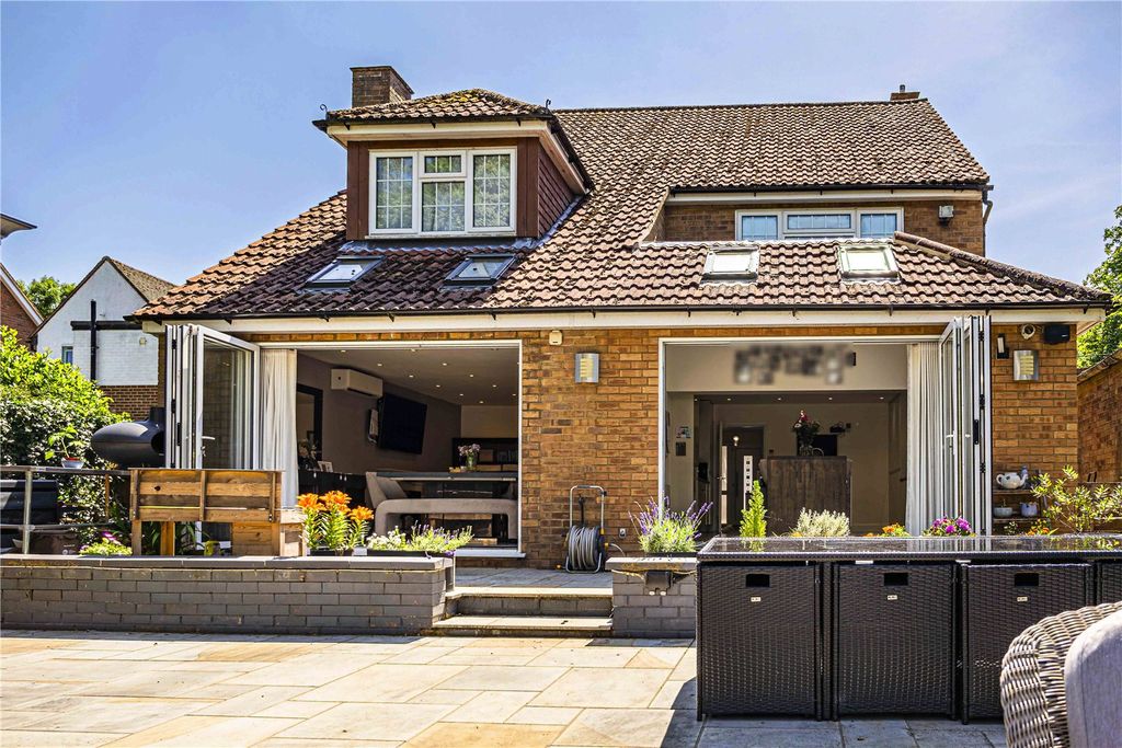 Property photo 1 of 31 Picture No. 34
