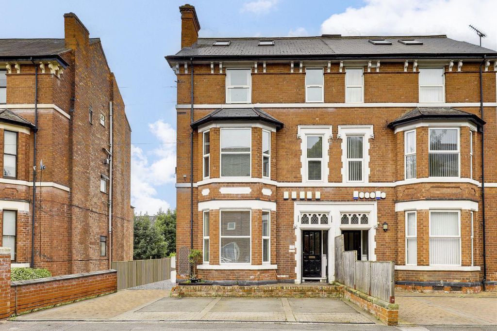 Property photo 1 of 10 6175.Jpg