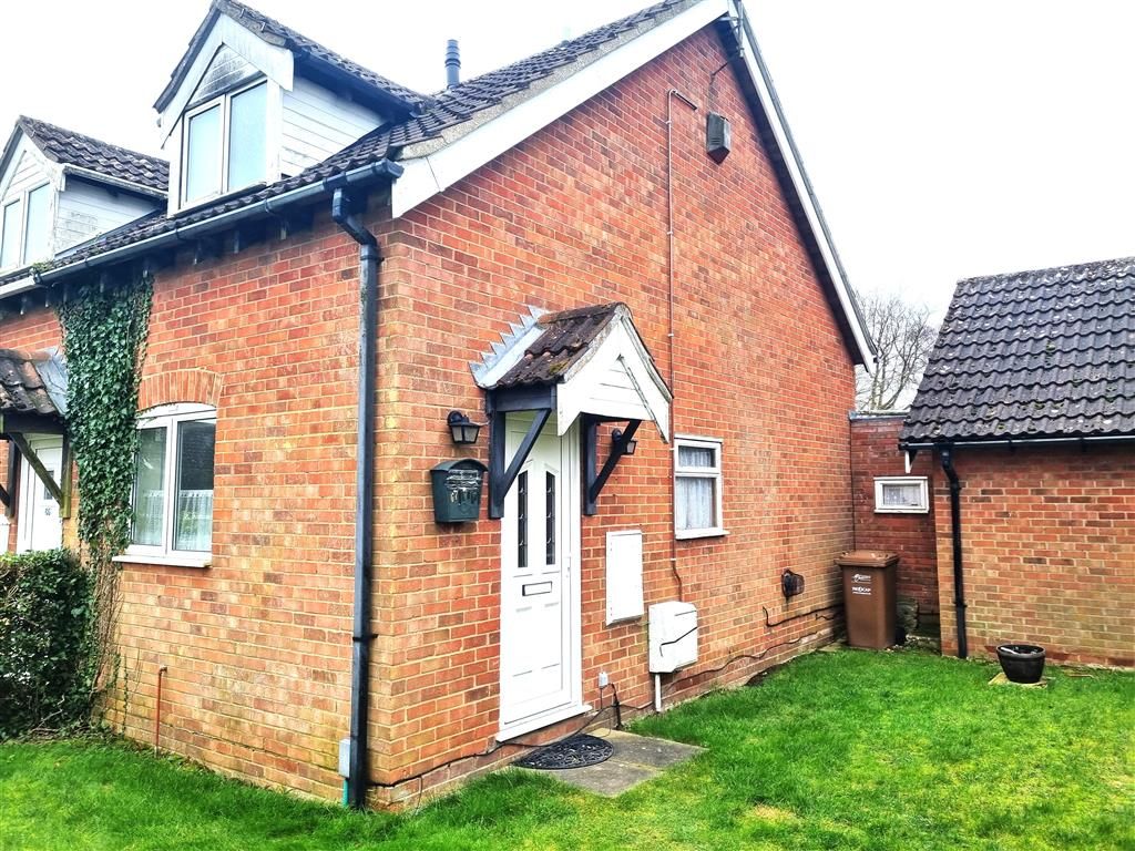 Property photo 1 of 7 Front