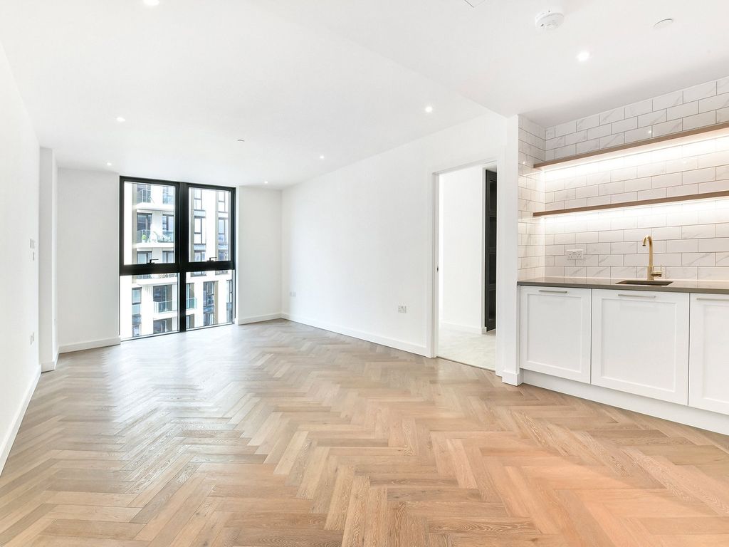 Property photo 3 of 15 Cashmere Wharf