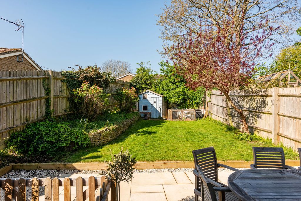 Property photo 3 of 33