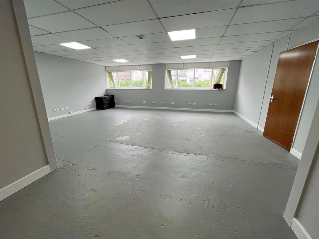 Property photo 3 of 9 Photo 2.Jpg