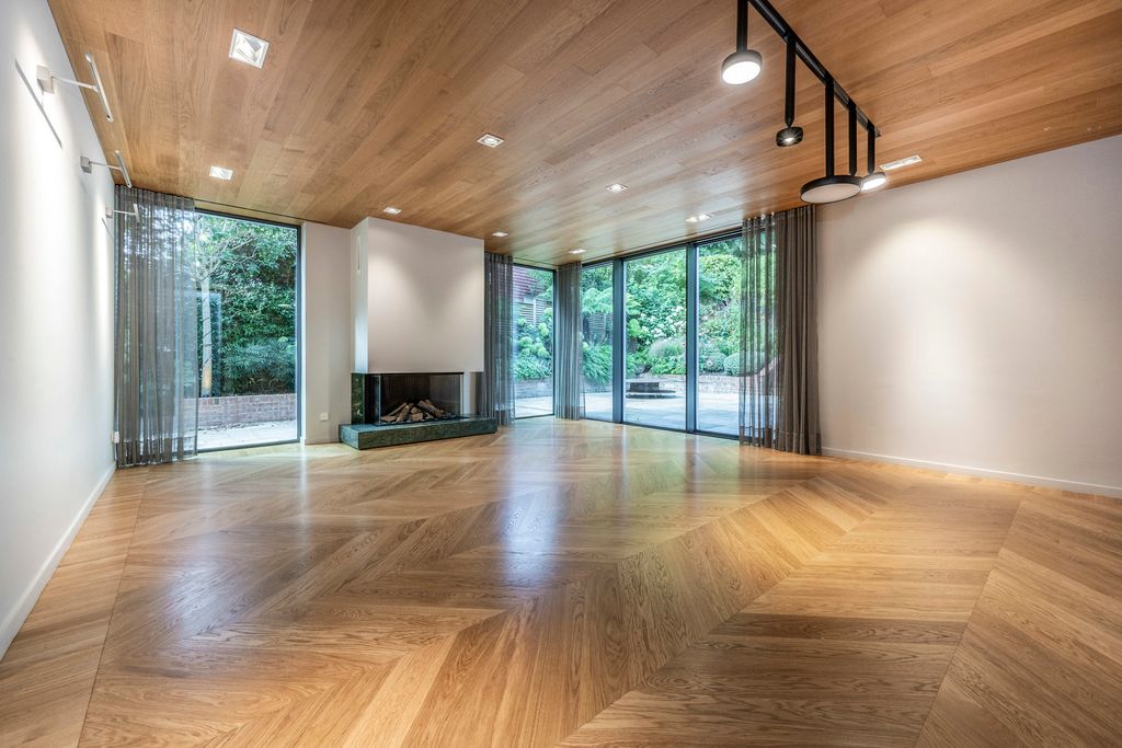 Property photo 1 of 20 Pbox-Img.Jpg