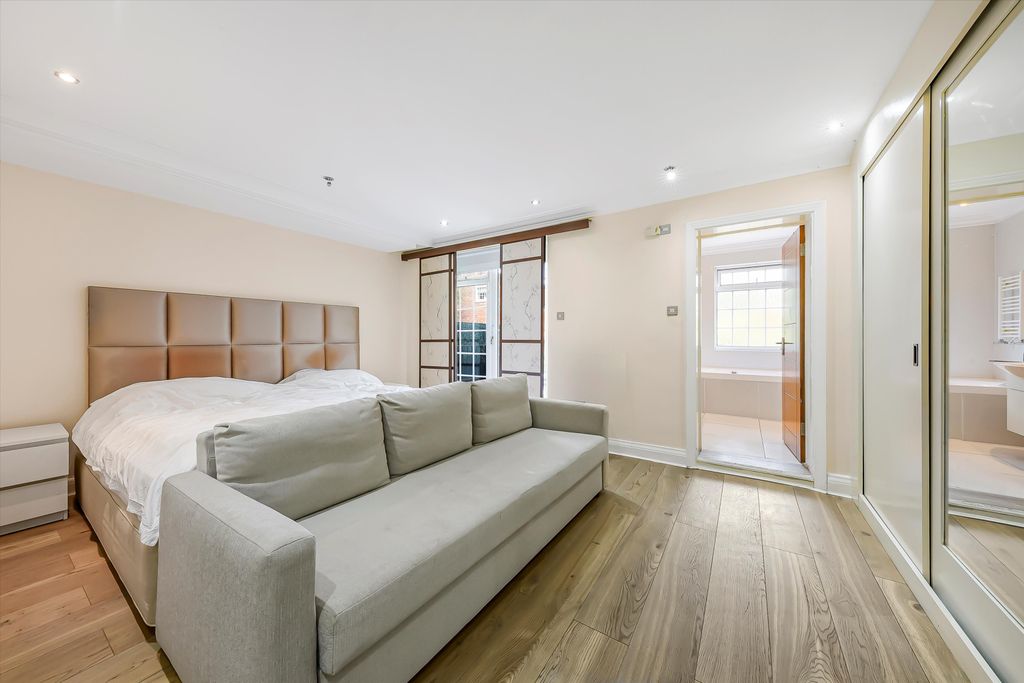 Property photo 3 of 16 Image