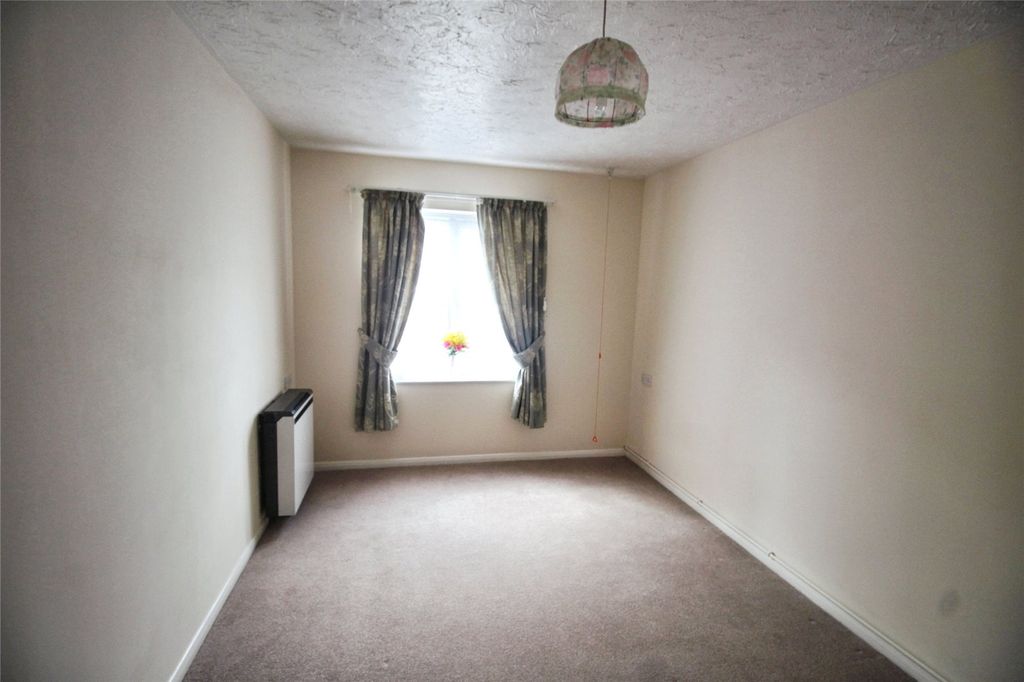 Property photo 3 of 9 Picture No. 17
