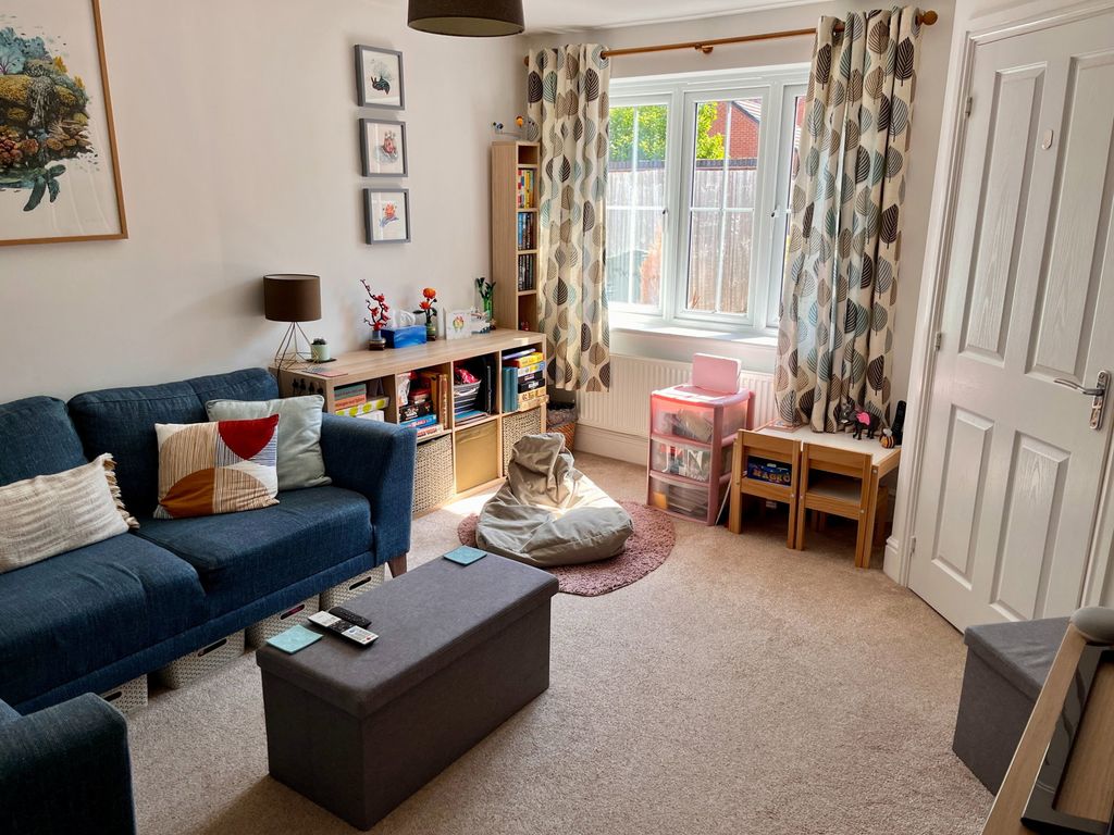 Property photo 2 of 18