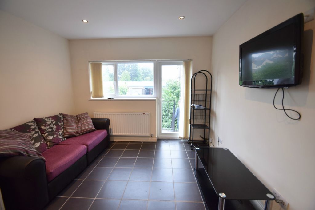 Property photo 2 of 6 Photo 1