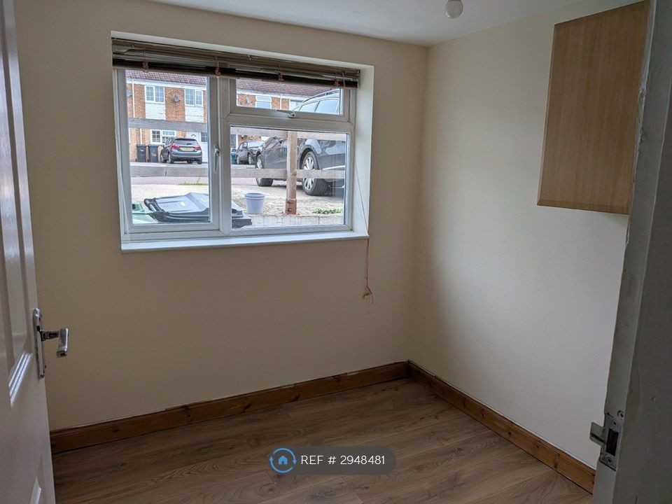 Property photo 3 of 13 Study