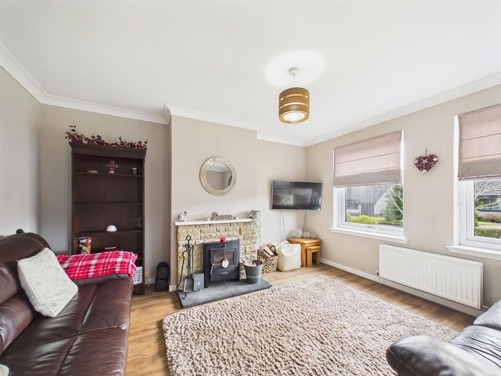 Property photo 2 of 18 Cam01486G0-Pr0978-Still001.Jpg