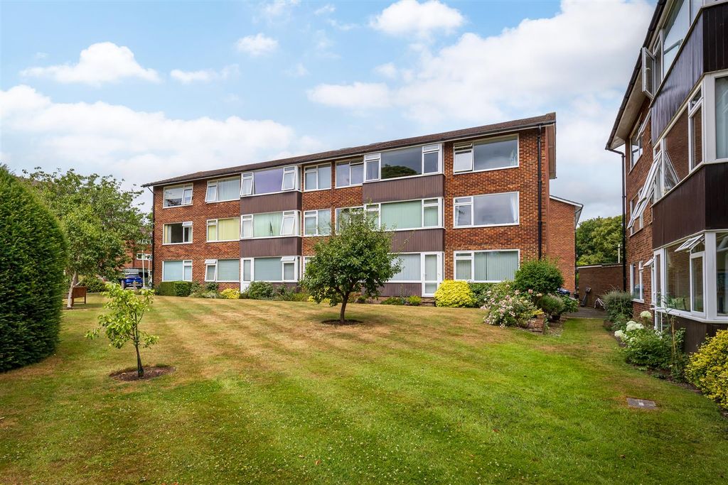 Property photo 1 of 18 21_St_Margarets-17.Jpg
