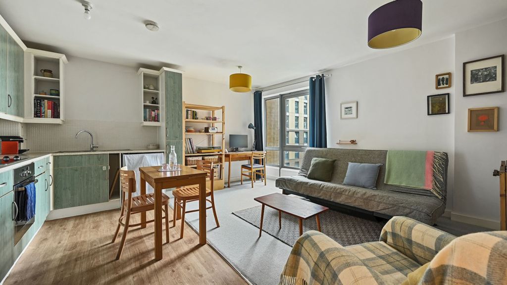 Property photo 3 of 15