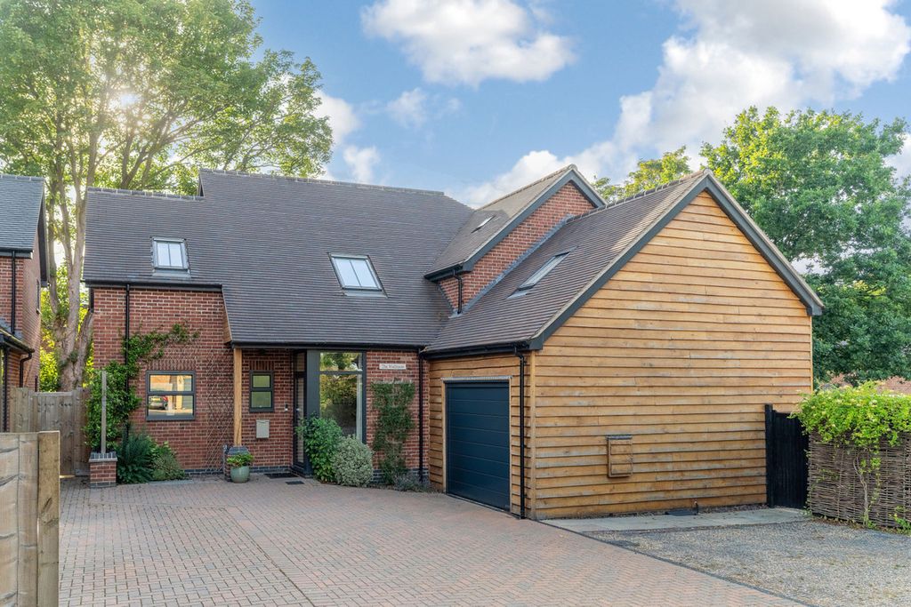 Property photo 1 of 25