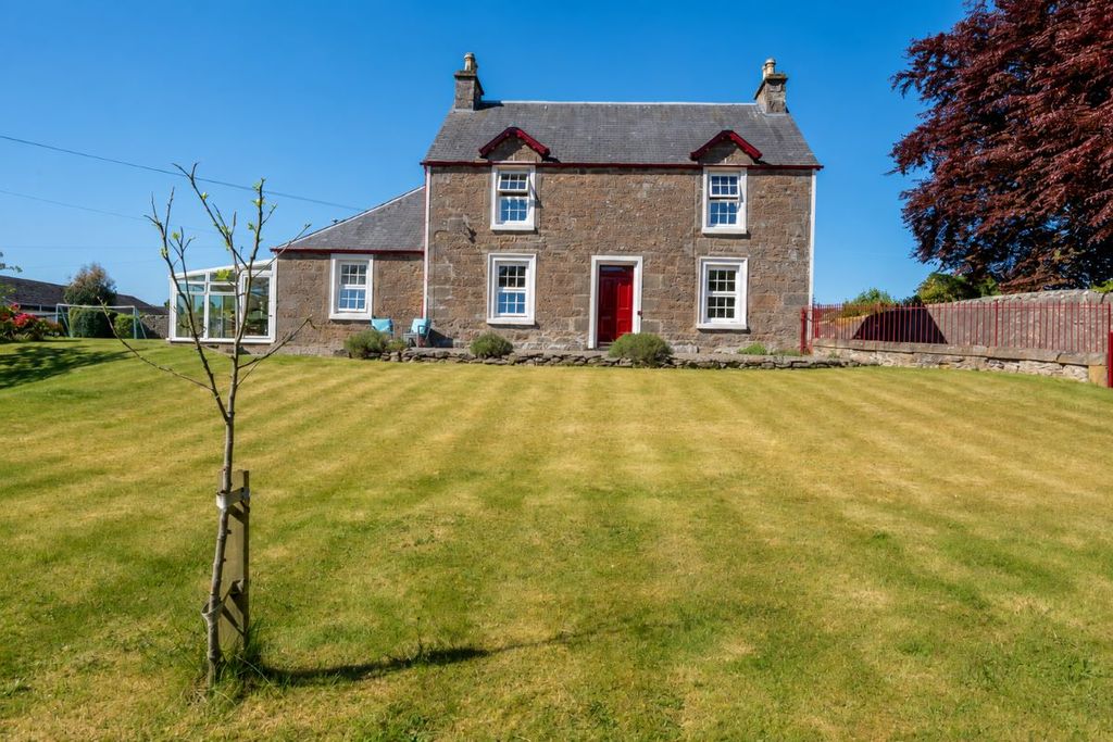 Property photo 1 of 31