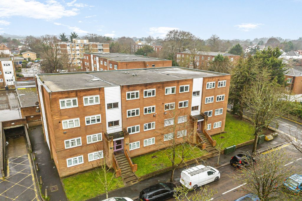 Property photo 1 of 11