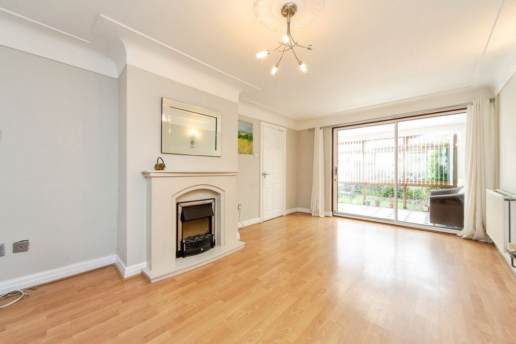 Property photo 3 of 20 Pbox-Img.Jpg