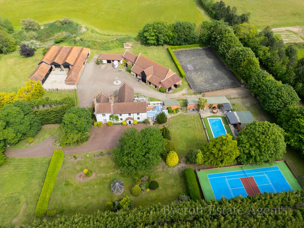 Property photo 1 of 37