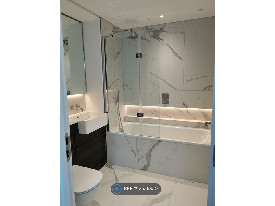 Property photo 3 of 7 Bathroom