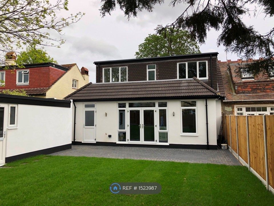 Property photo 2 of 13