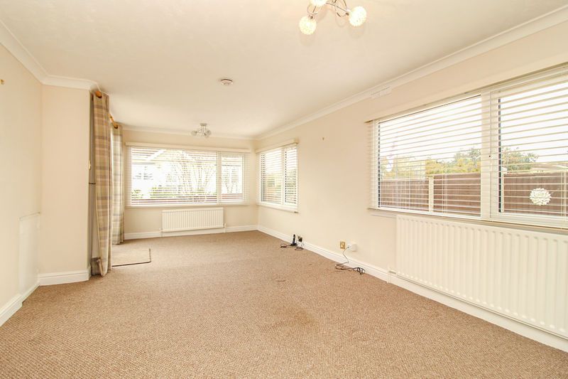 Property photo 3 of 13 Living Room/Diner