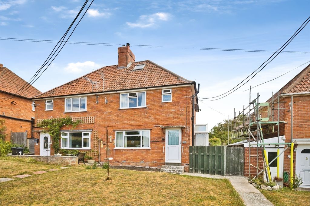 Property photo 1 of 18
