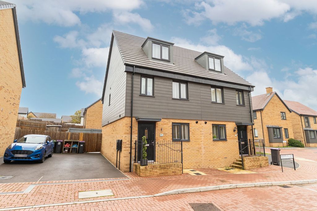 Property photo 1 of 24