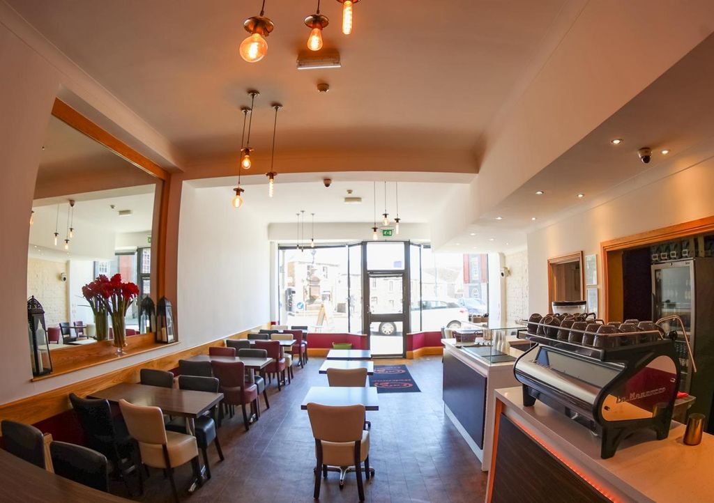 Property photo 3 of 26 Cafe
