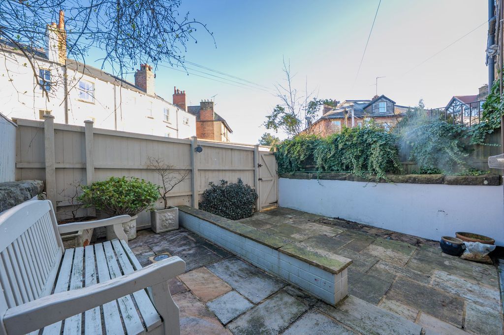 Property photo 3 of 31